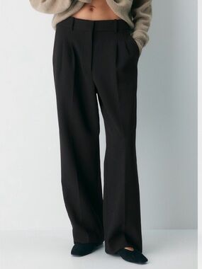 Aritzia Effortless Pant. Heather Black High-Waist Wide Leg- Size 12